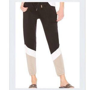 Living Good Chevron Sweatpant in Black Timber Colorblock